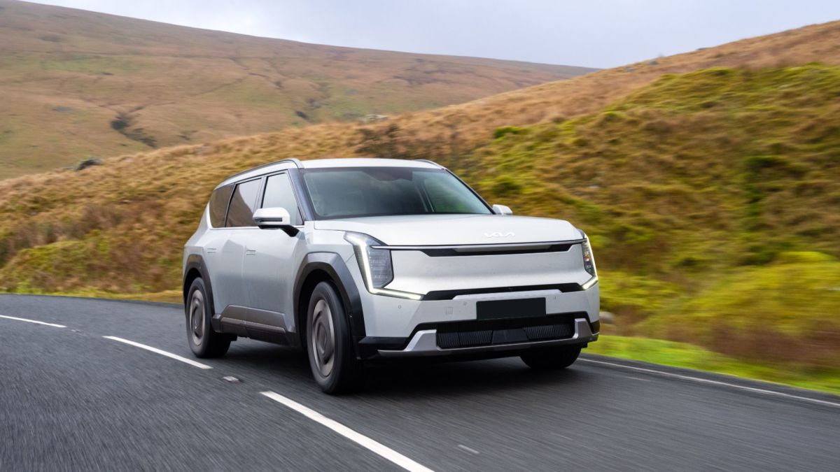 EV9 09/2023-