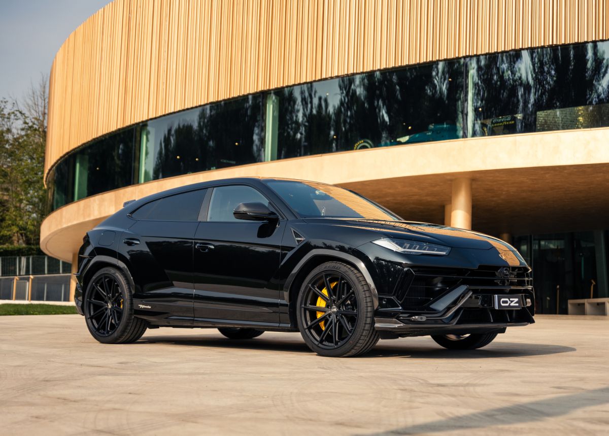 Urus 06/2018-
